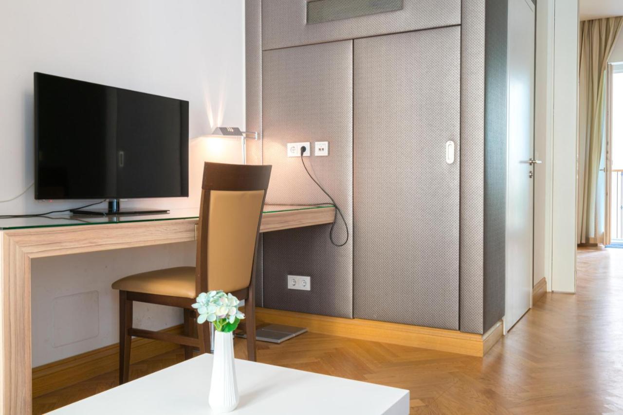 Residence, Hall - Parliament Hotel apartamentowy *
