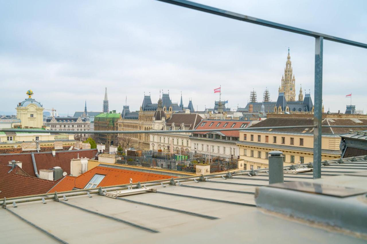 Residence, Hall - Parliament * Wiedeń