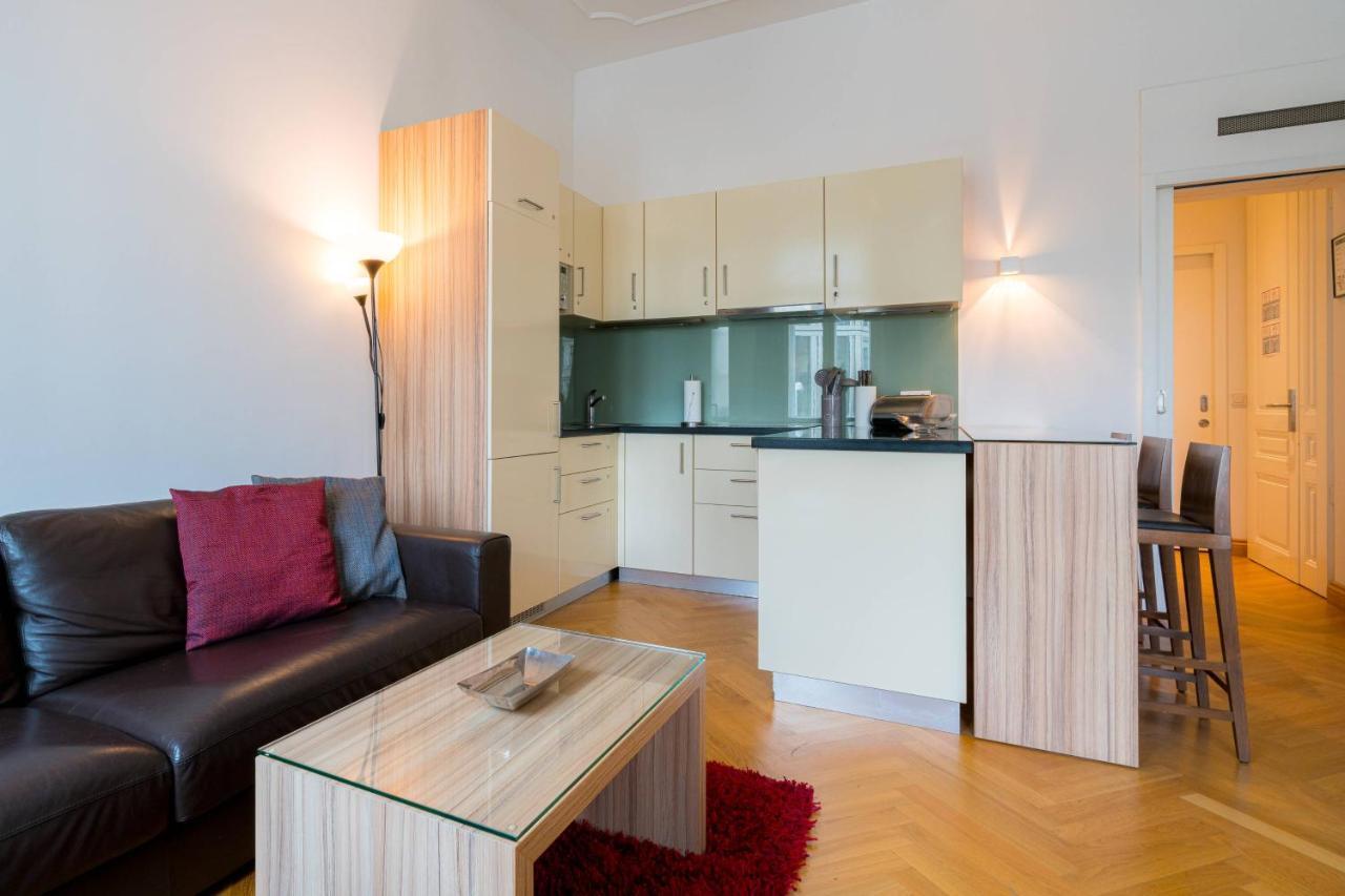 Residence, Hall - Parliament Hotel apartamentowy